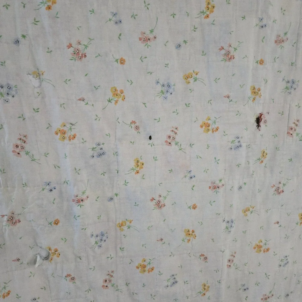 VTG Handmade Scrappy Patchwork Quilt Distressed 70x84 Scrap Fabric Floral Border